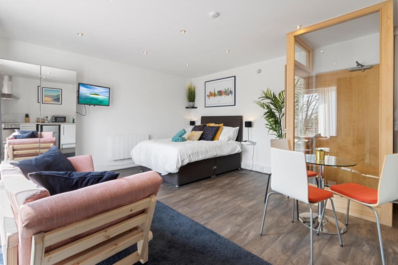 Exeter City Centre Apartments Stoop Apartment Екстериор снимка